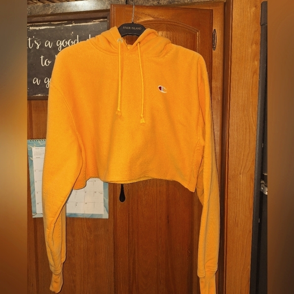 Champion Tops - Champion Reverse Weave Women's Orange Cropped Hoodie in a size medium. EUC